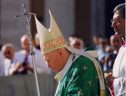 Giovanni Paolo II-03-72.JPG (24572 byte)