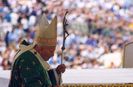 Giovanni Paolo II-06-72.JPG (23536 byte)
